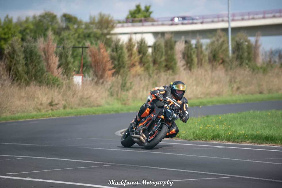 Cornering training on the kart track
